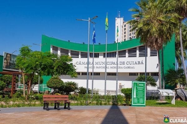 MATO GROSSO: Câmara de Cuiabá abre concurso com salários de até R$ 11.629,67