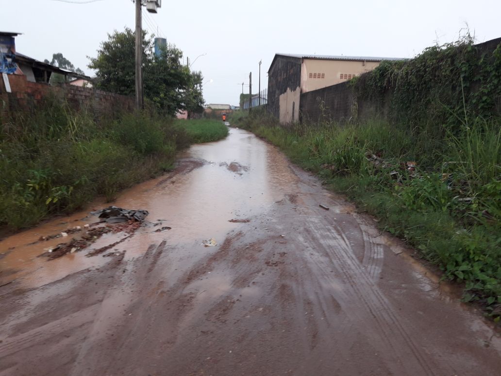 Chuva causa estragos em vários pontos de Porto Velho