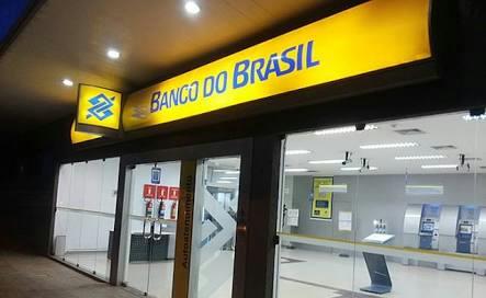 FLAGRANTE: Dupla é presa após arrombar Banco do Brasil na capital