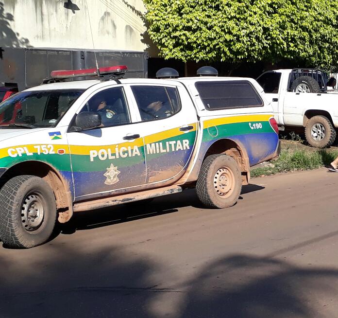 BEBEDEIRA: Irmãos discutem e se agridem a golpes de pá e socos