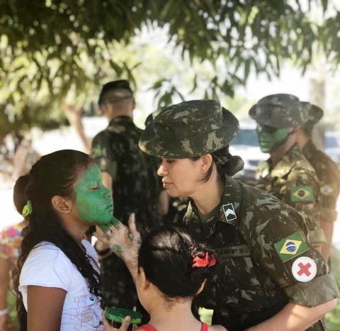 6° BIS: Exército Brasileiro realiza atividade socioeducativa com crianças carentes