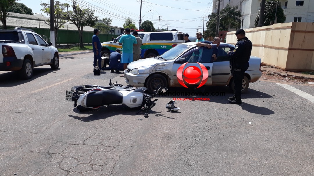 VÍDEO: Acidente próximo ao CPA deixa motociclista lesionado na capital