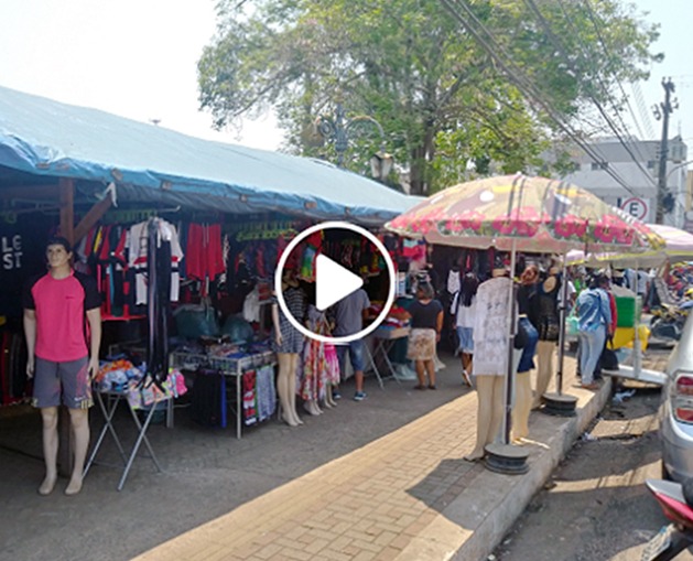 SEM RUMO - VÍDEO: Praça Jonathas Pedrosa é transformada em Comércio Informal