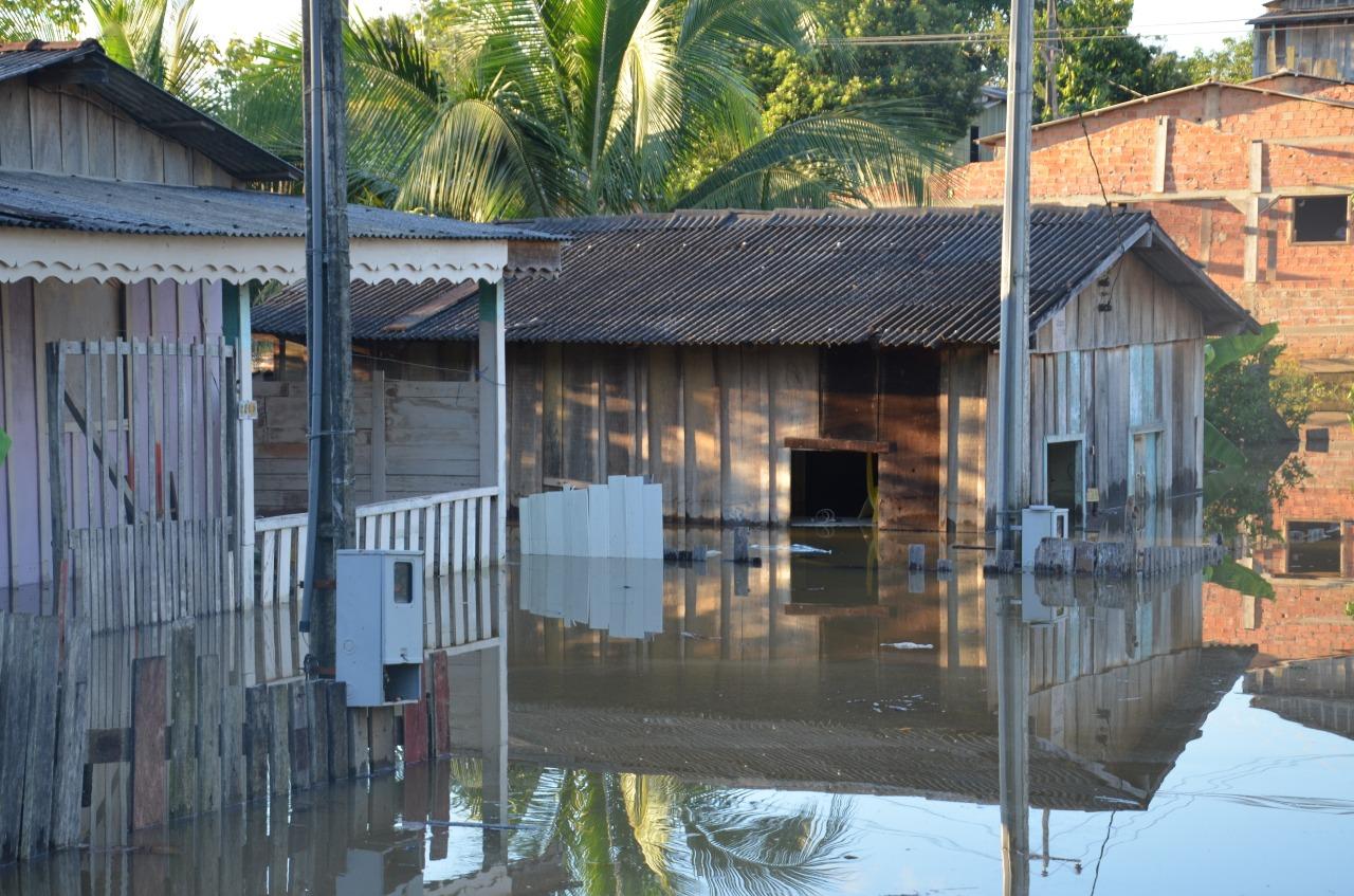 CALAMIDADE: Prefeitura decreta situação de emergência em bairro atingido por enchente