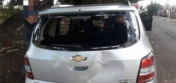 DESNATURADO: Mãe é ameaçada de morte e tem carro destruído por filho em Porto Velho