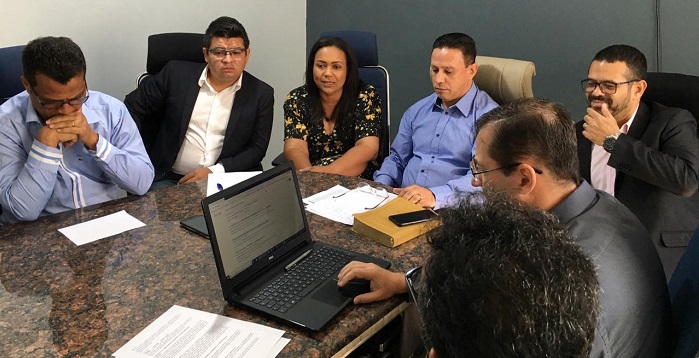 DEBATE: Joelna convida líderes para discussão do Plano Diretor e regularização de templos