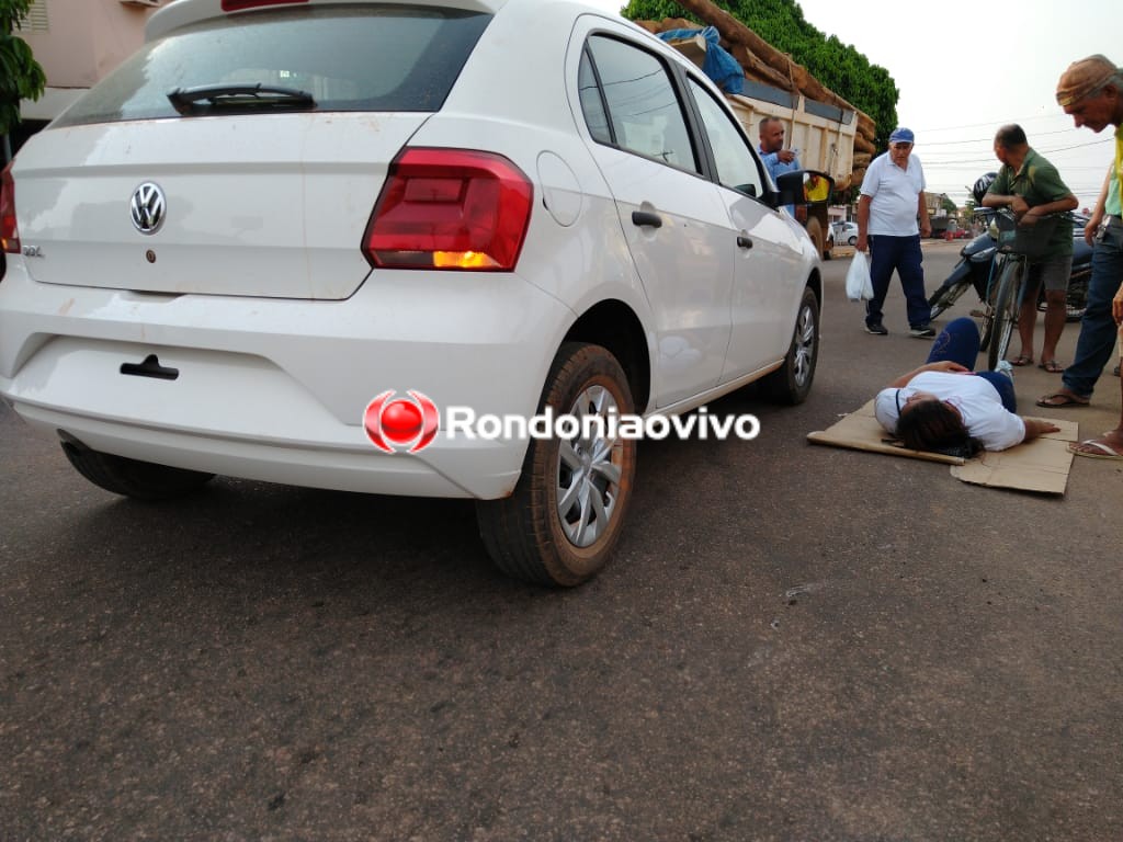 LESIONADA: Ciclista na contramão é atropelada por carro em cruzamento da capital