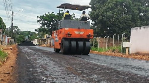 VEREADOR: Júnior Cavalcante leva asfalto para rua Transamazônica no bairro Cuniã