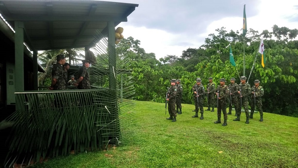 INSPEÇÃO: General comandante da 17 BIS avalia destacamentos militares