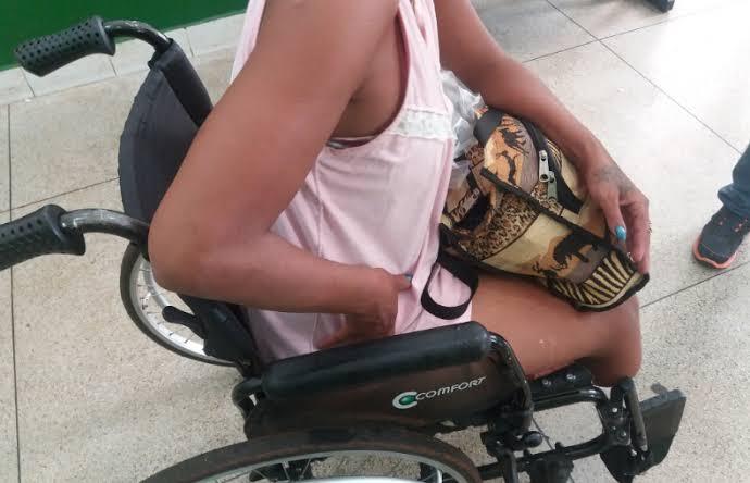 CRUELDADE: Filha é presa por deixar mãe cadeirante passar fome em apartamento