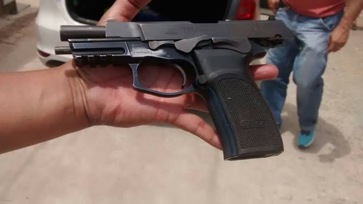 AUDACIOSOS: Policial militar é rendido e tem pistola roubada por criminosos na zona Sul