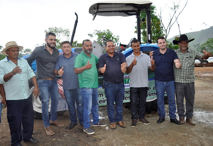 EMENDA: Geraldo da Rondônia garante trator agrícola a associação rural de Ariquemes