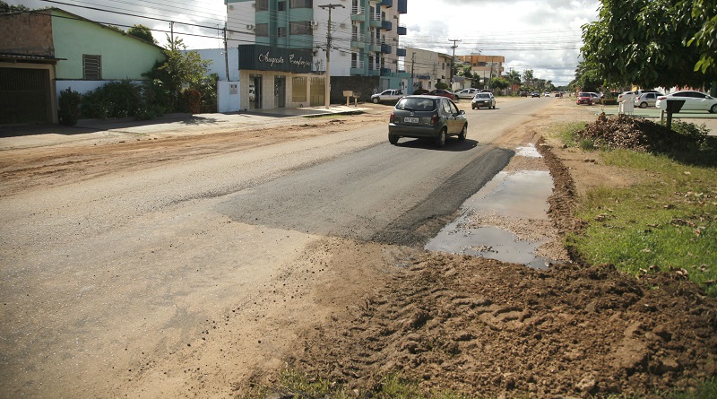 Prefeitura realiza novas intervenções de tapa-buracos na cidade