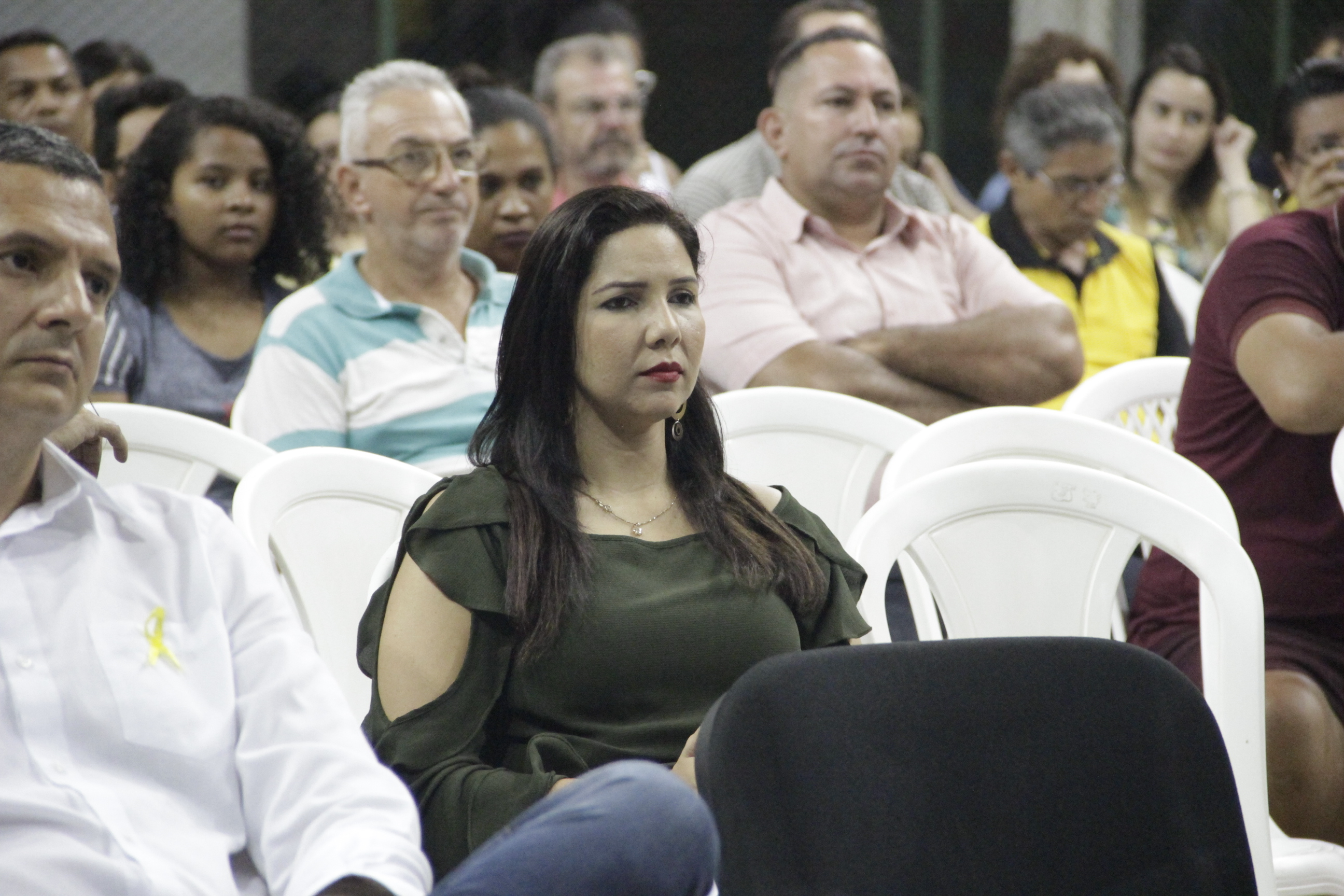 SEMTRAN: Vereadora Cristiane Lopes participa de audiência sobre o Transporte Coletivo