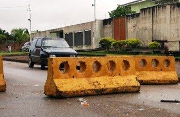 SEMTRAM bloqueia ruas por determinação do Corpo de Bombeiros e gera quatro acidentes no final de semana – Confira fotos