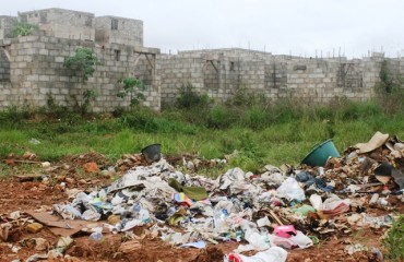 DINHEIRO NO RALO – Obra milionária da Prefeitura se transforma em ponto de consumo de droga e foco de doenças