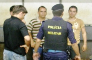 Presos quatro homens acusados de manter menores em cárcere privado no centro da Capital