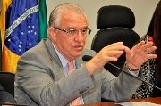 Moreira luta por direitos de municípios 