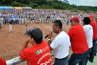 Paralisação em Santo Antônio: trabalhadores reivindicam reajuste salarial