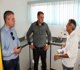 Júnior Cavalcante visita unidade de saúde em União Bandeirantes