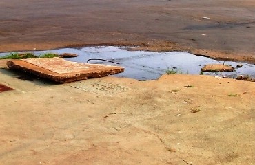 Remendo feito pela Prefeitura em cratera na região central de Porto Velho prejudica moradores - Fotos