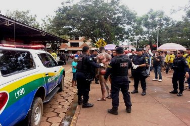 Homem que ateou fogo no próprio corpo sofre parada cardíaca e aguarda transferência para o HB