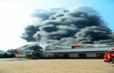  Distribuidora Brasil de Ariquemes  é destruída por fogo