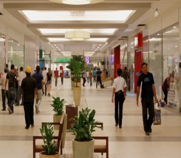 Mulher é presa furtando loja no Porto Velho Shopping 