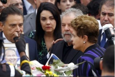  Lula e Dilma são vaiados no velório de Eduardo Campos 