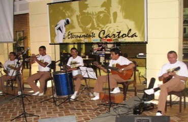 Show Eternamente Cartola iluminou o centro histórico - Por Antônio Serpa do Amaral Filho