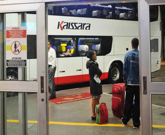 SEM VOO - Alta de passagem aérea eleva demanda por ônibus