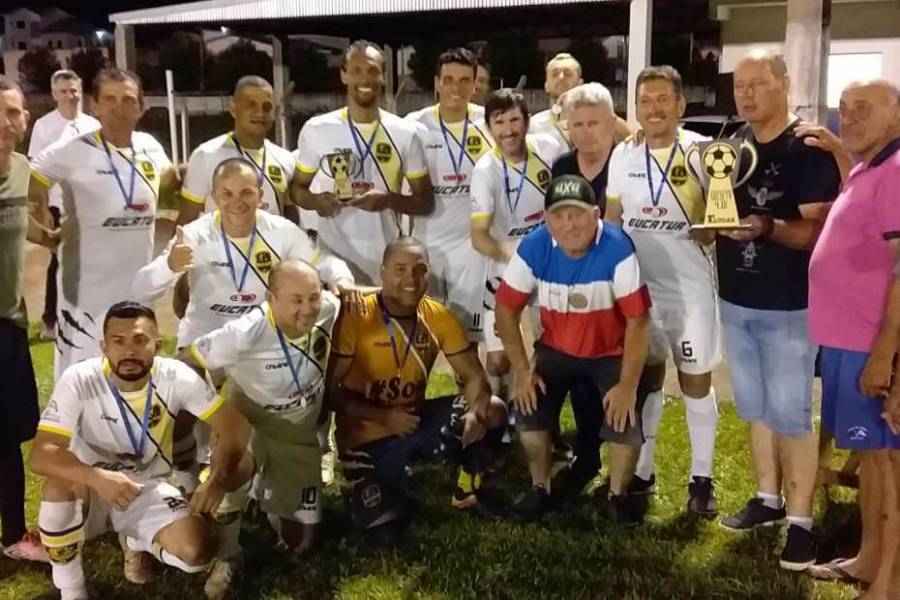 VITÓRIA: Metal Ferro conquista o Campeonato Regional de Futebol Soçaite 4.0