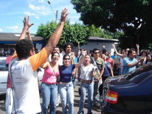 Confira vídeos com a manifestação dos estudantes na Assembléia Legislativa 