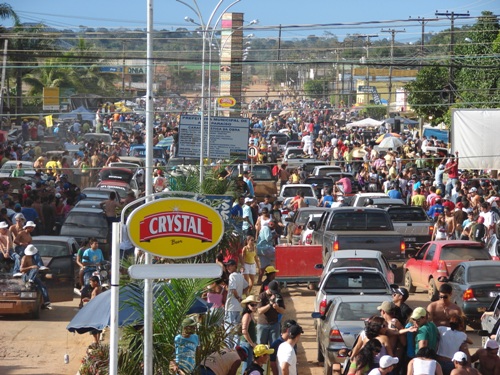 ALTO PARAÍSO - A cidade em ebulição com a festa máxima do município - Confira mais fotos