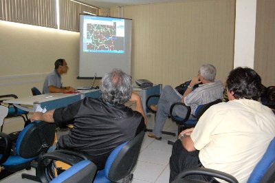 Sipam apresenta Guia Rodoviário de Rondônia ao DER