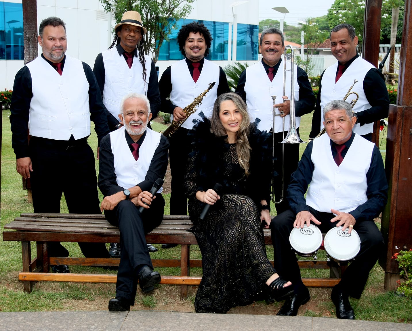 SHOW: Grupo Anjos da Madrugada se apresenta neste sábado no Mercado Cultural