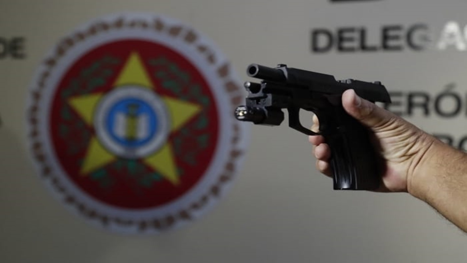 ESTUDOS: Maioria das armas usadas em crimes foi adquirida de forma legal