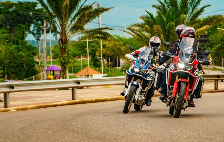 VÍDEO: Veja as aventuras sobre duas rodas por pontos turísticos do Vale do Juruá