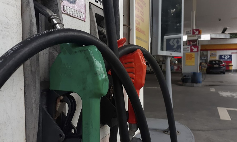 FALTA: Distribuidoras alertam para falta de combustíveis devido protestos