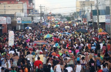 BANDA DO VAI QUEM QUER 2012  - Desfile é marcado pela alegria -VEJA VÍDEO DE BASTIDORES