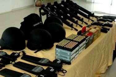 PM recebe armas munições e equipamentos de proteção individual