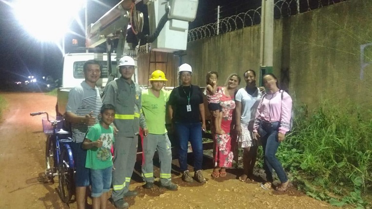 BAIRRO UNIVERSITÁRIO: Emdur instala pontos de iluminação a pedido da vereadora Ada Dantas