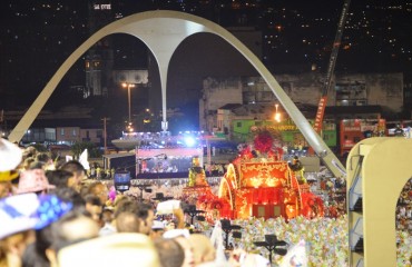 Confira fotos do desfile das escolas de samba do Rio de Janeiro - Por Luiz Jr