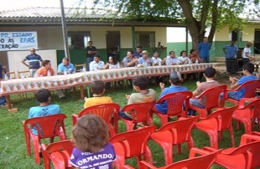 Filhos de lavradores recebem 123 mil para equipar escola família agrícola 