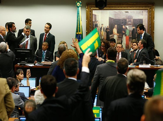 Planalto teme que pedido de prisão de Renan afete votações e impeachment