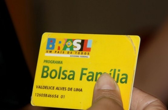 Decreto que muda regras do Bolsa Família sai no fim do mês