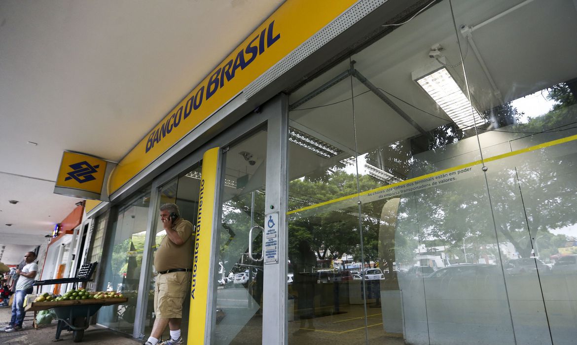 FACILIDADE: Banco do Brasil passa a oferecer crédito pessoal pelo WhatsApp