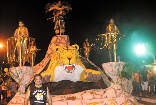 Tá chegando a hora: Escolas de Samba agitam com desfile em Porto Velho