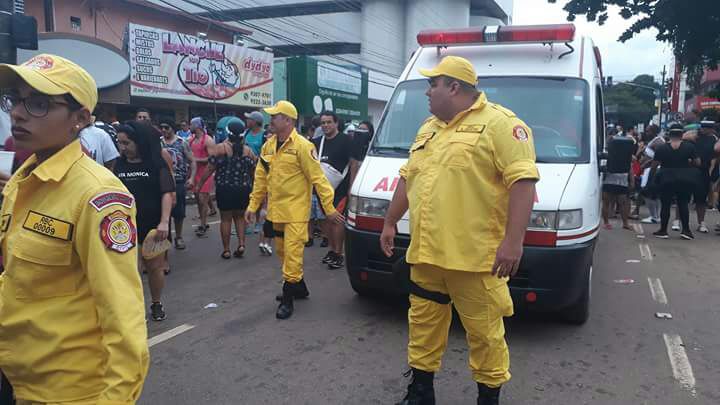 DE GRAÇA?: Projeto de Lei obriga Bombeiros Civis para trabalharem de graça