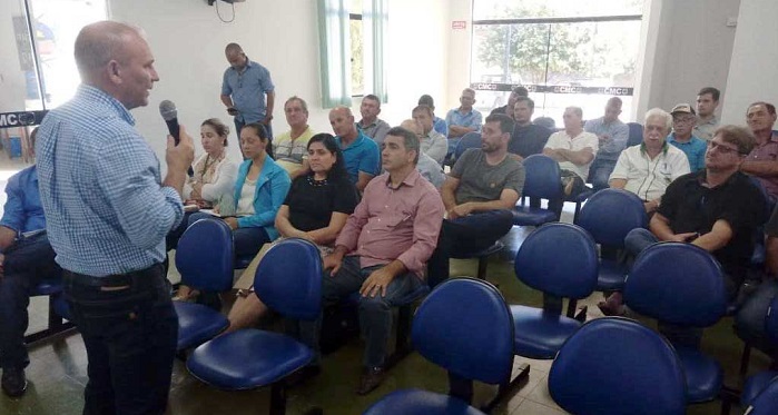 EDUCAÇÃO: Ezequiel Neiva e lideranças debatem implantação de Escola Técnica